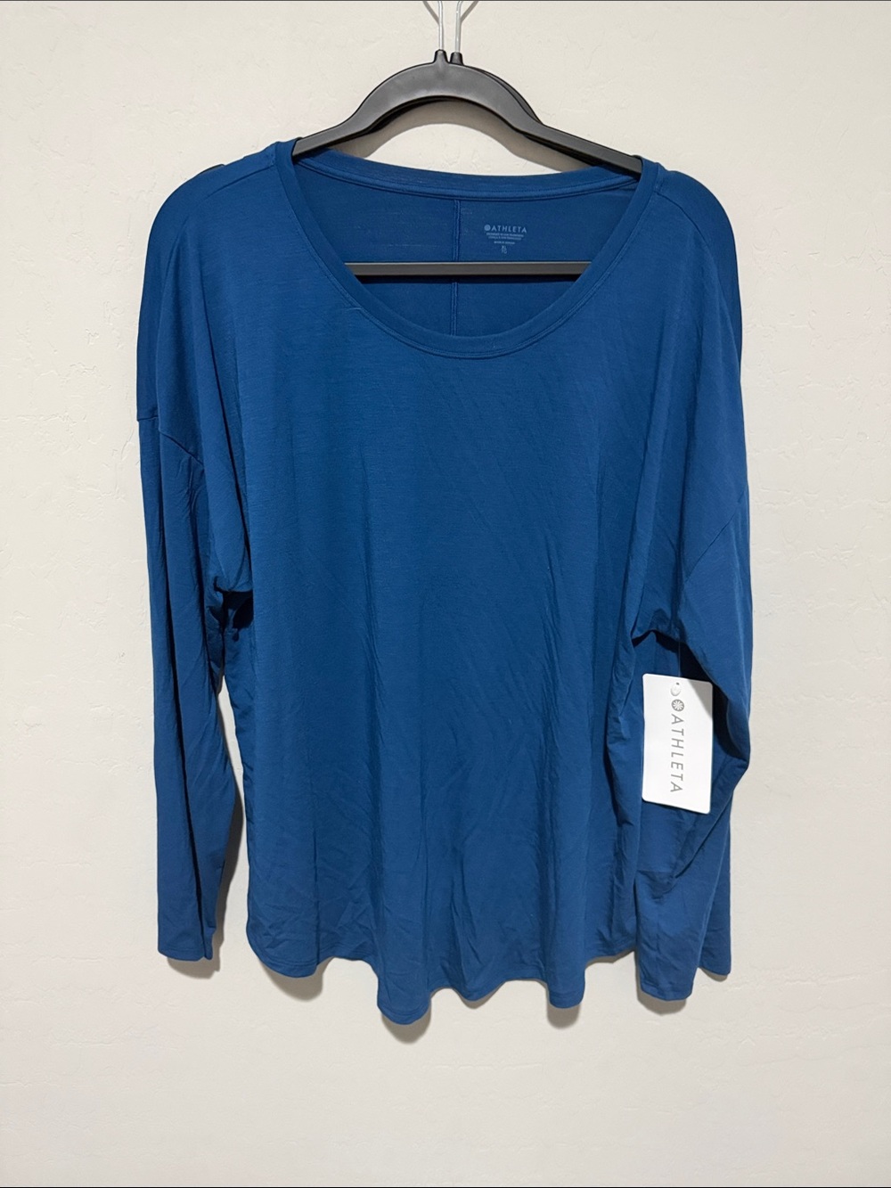 Athleta Long Sleeve Move with Ease 2.0 Top in Teal Blue